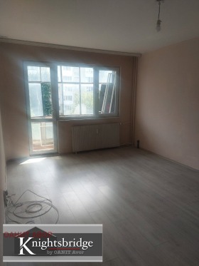 Обява Продава 2-СТАЕН,град София, Младост 4