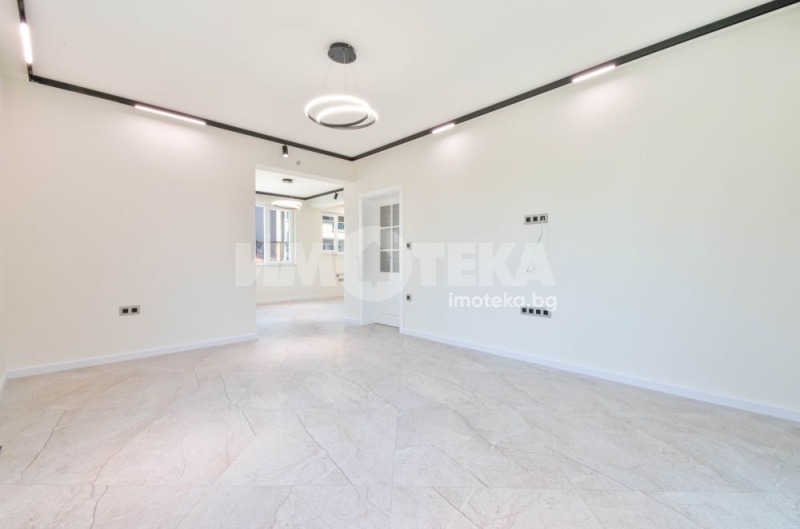 Продава ЕТАЖ ОТ КЪЩА, град Пловдив, Кючук Париж • 229000 € • 67589571 1 — Holmes.bg Продава ЕТАЖ ОТ КЪЩА, град Пловдив, Кючук Париж • 229000 € • 67589571 1