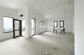 Обява Продава КЪЩА,град Варна, м-т Добрева чешма