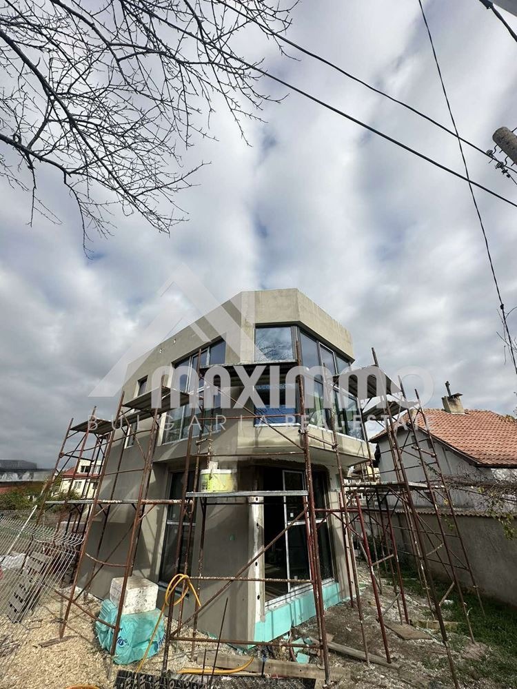 Продава КЪЩА, град Варна, Виница • 155000 € / 303153.65 лв. • 78045554 1 — Holmes.bg Продава КЪЩА, град Варна, Виница • 155000 € / 303153.65 лв. • 78045554 1