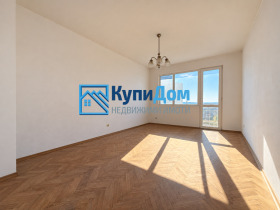 Продава 3-стаен, град Варна