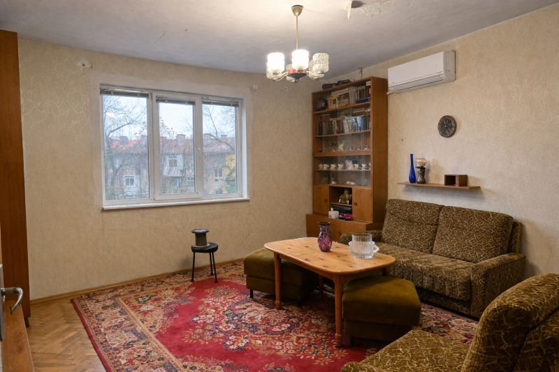 Продава 2-СТАЕН, град София, Захарна фабрика • 150000 € / 293374.50 лв. • 40977233 1 — Holmes.bg Продава 2-СТАЕН, град София, Захарна фабрика • 150000 € / 293374.50 лв. • 40977233 1