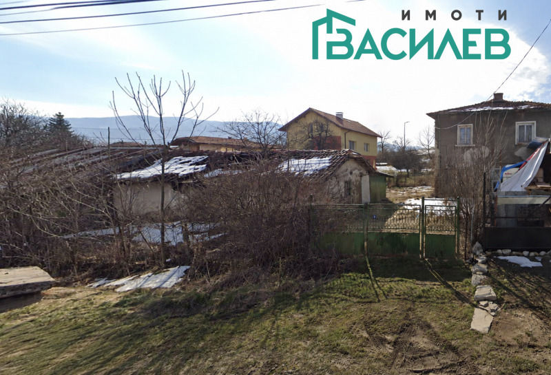 Продава КЪЩА, област Перник, с. Драгичево • 100000 € / 195583.00 лв. • 32725697 1 — Holmes.bg Продава КЪЩА, област Перник, с. Драгичево • 100000 € / 195583.00 лв. • 32725697 1