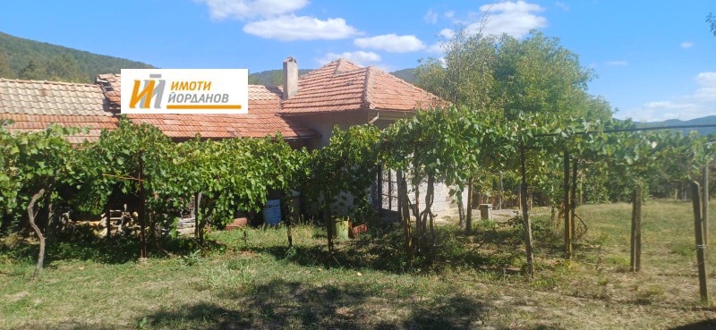 Продава КЪЩА, област Велико Търново, с. Сливовица • 26000 € • 51995403 1 — Holmes.bg Продава КЪЩА, област Велико Търново, с. Сливовица • 26000 € • 51995403 1