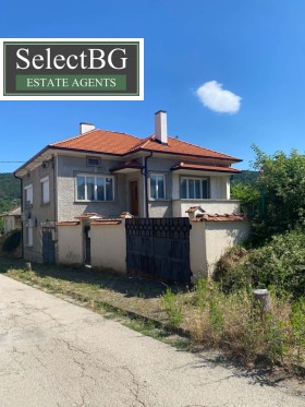 Продава Къща, с. Присово