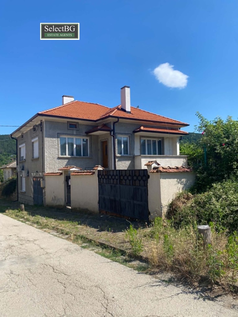 Продава КЪЩА, област Велико Търново, с. Присово • 219000 € / 428326.77 лв. • 39029388 1 — Holmes.bg Продава КЪЩА, област Велико Търново, с. Присово • 219000 € / 428326.77 лв. • 39029388 1