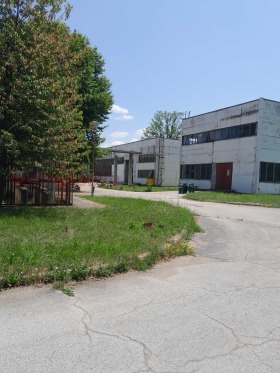 Продава ПРОМ. ПОМЕЩЕНИЕ | Imot.bg — малка снимка 2