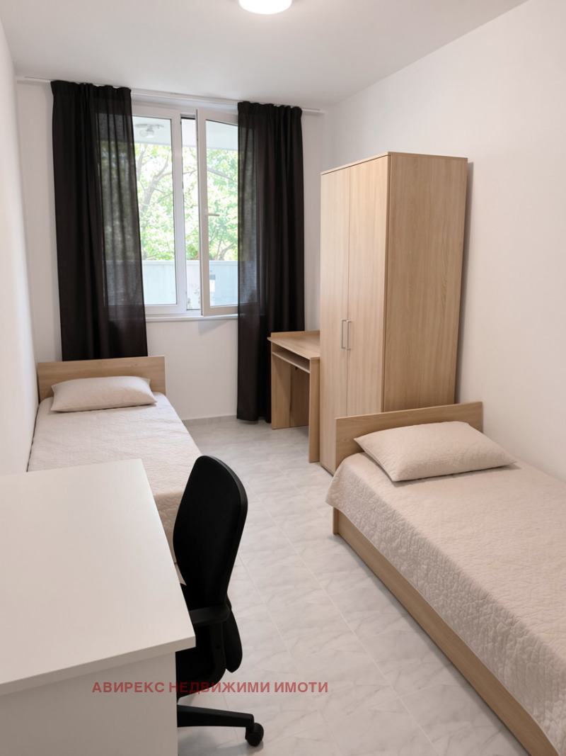 Продава 3-СТАЕН, град Пловдив, Каменица 1 • 180000 € / 352049.40 лв. • 83301469 1 — Holmes.bg Продава 3-СТАЕН, град Пловдив, Каменица 1 • 180000 € / 352049.40 лв. • 83301469 1