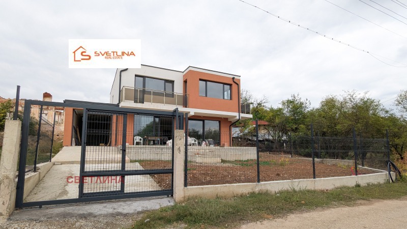 Продава КЪЩА, област София, с. Горна Малина • 330000 € / 645423.90 лв. • 72177000 1 — Holmes.bg Продава КЪЩА, област София, с. Горна Малина • 330000 € / 645423.90 лв. • 72177000 1