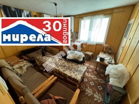Продажба на имоти в с. Къпиново, област Велико Търново - изображение 12 