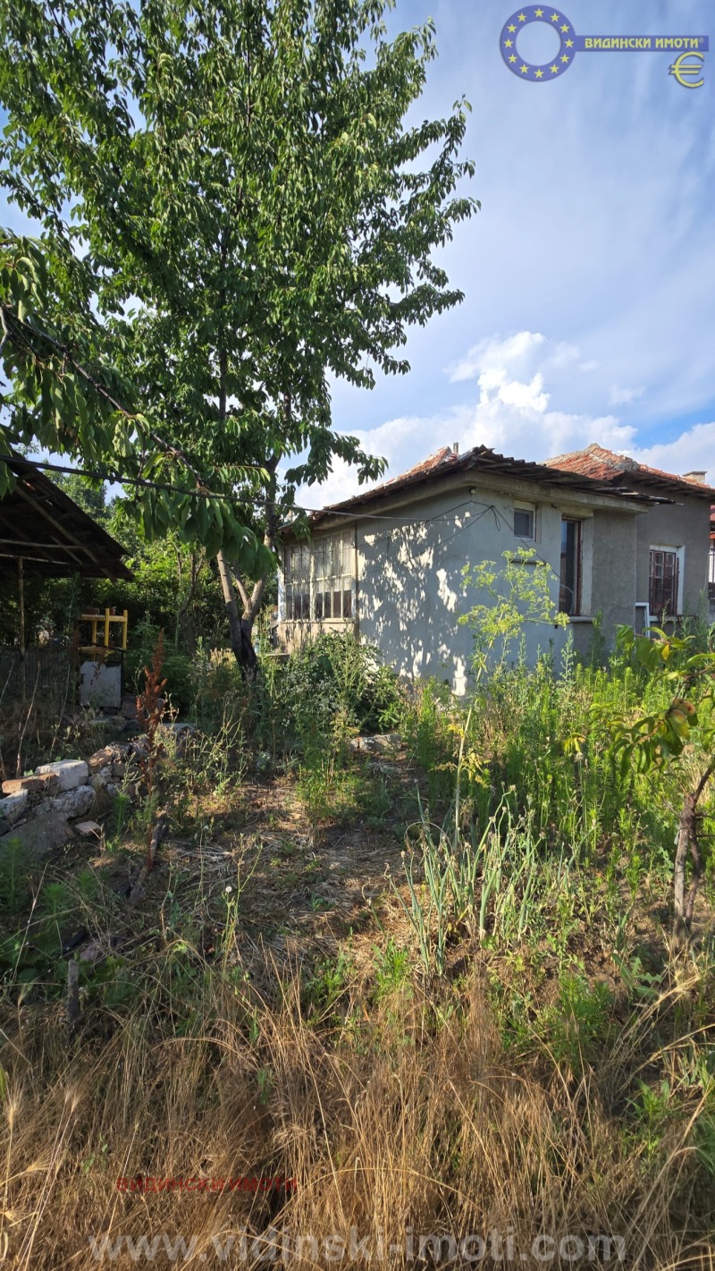 Продава КЪЩА, град Видин, Александър Стамболийски • 65000 € / 127128.95 лв. • 34672291 1 — Holmes.bg Продава КЪЩА, град Видин, Александър Стамболийски • 65000 € / 127128.95 лв. • 34672291 1