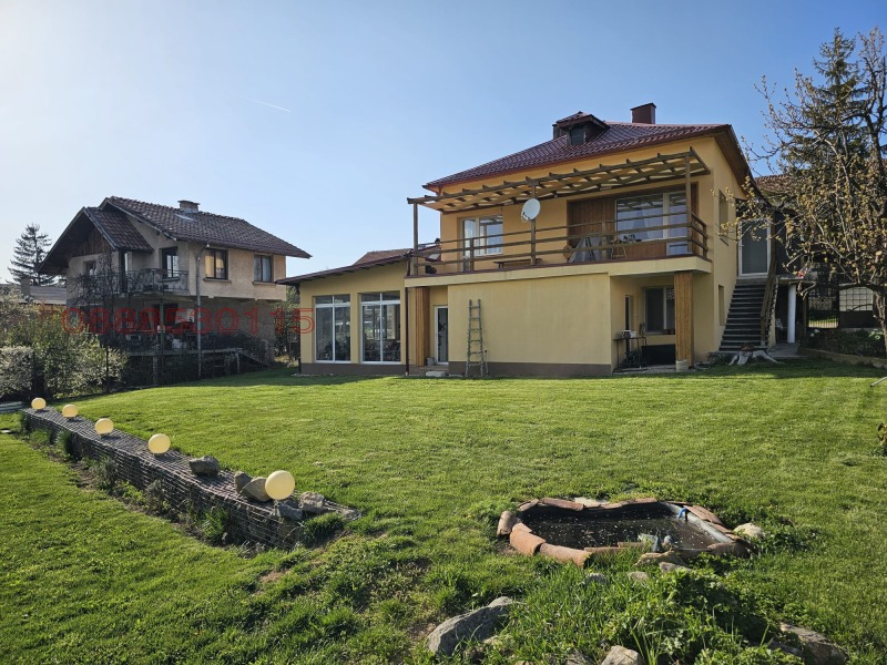 Продава КЪЩА, област София, с. Голема Раковица • 229000 € / 447885.07 лв. • 47661575 1 — Holmes.bg Продава КЪЩА, област София, с. Голема Раковица • 229000 € / 447885.07 лв. • 47661575 1