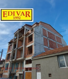 Продажба на тристайни апартаменти в град Добрич — страница 2 - изображение 8 