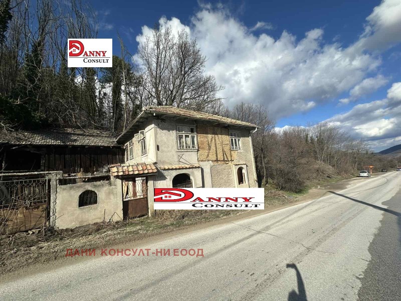 Продава КЪЩА, област Габрово, с. Орловци • 17000 € / 33249.11 лв. • 42165120 1 — Holmes.bg Продава КЪЩА, област Габрово, с. Орловци • 17000 € / 33249.11 лв. • 42165120 1