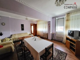 Обява Продава ЕТАЖ ОТ КЪЩА,гр. Генерал Тошево, област Добрич