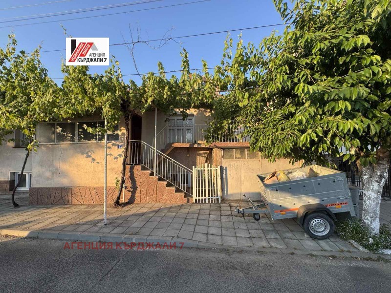 Продава КЪЩА, област Кърджали, гр. Крумовград • 59000 € / 115393.97 лв. • 91070061 1 — Holmes.bg Продава КЪЩА, област Кърджали, гр. Крумовград • 59000 € / 115393.97 лв. • 91070061 1