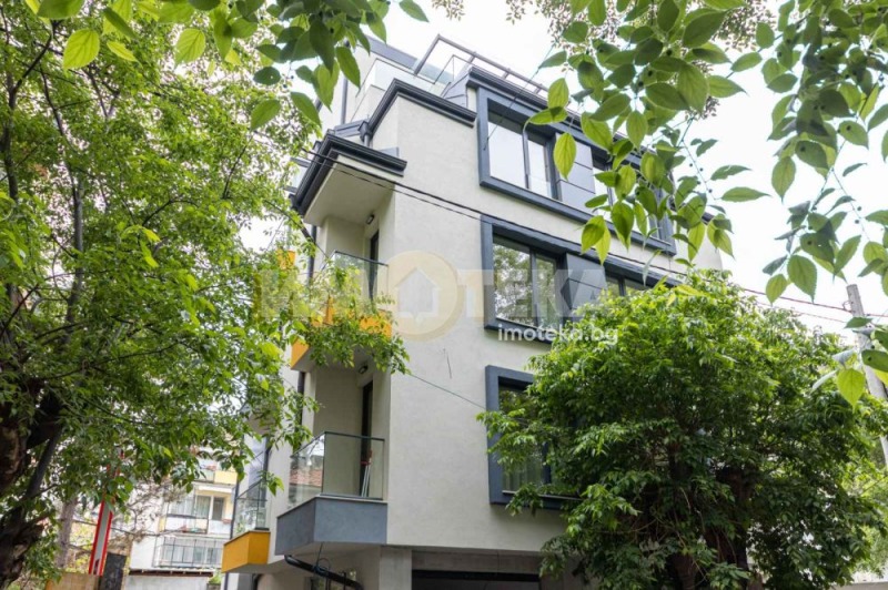 Продава МНОГОСТАЕН, град Варна, Левски 1 • 210000 € / 410724.30 лв. • 73949897 1 — Holmes.bg Продава МНОГОСТАЕН, град Варна, Левски 1 • 210000 € / 410724.30 лв. • 73949897 1