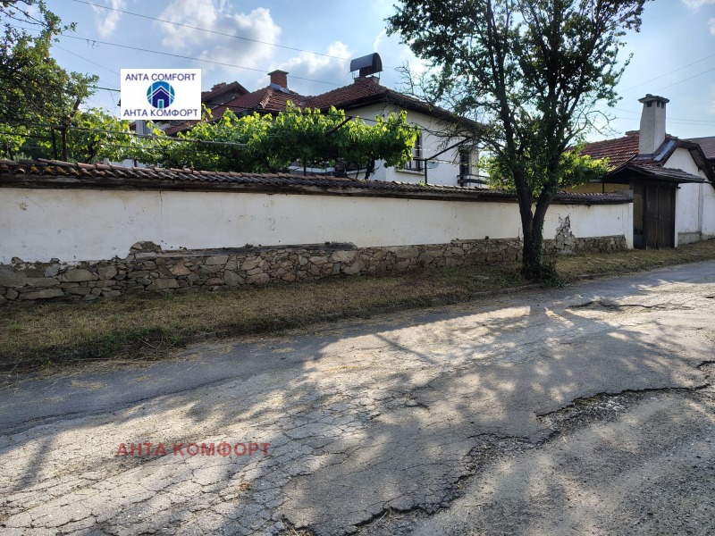 Продава КЪЩА, област София, с. Черньово • 94500 € / 184825.93 лв. • 12340305 1 — Holmes.bg Продава КЪЩА, област София, с. Черньово • 94500 € / 184825.93 лв. • 12340305 1