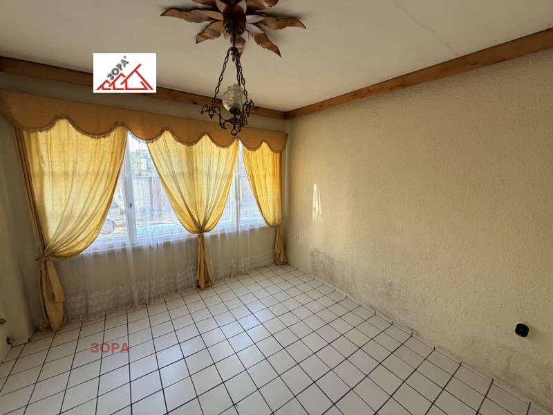 Продава 2-СТАЕН, град Враца, Център • 109500 € / 214163.39 лв. • 77902333 1 — Holmes.bg Продава 2-СТАЕН, град Враца, Център • 109500 € / 214163.39 лв. • 77902333 1