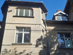 Продава Етаж от къща, град Русе