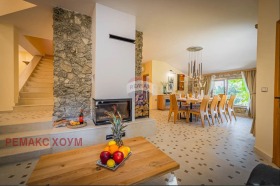 Обява Продава КЪЩА,гр. Балчик, област Добрич>