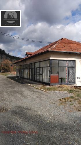 Продава Магазин, с. Долно село