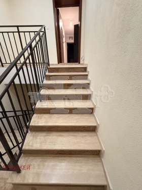 Снимка Продава ЕТАЖ ОТ КЪЩА