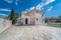 Продава КЪЩА, град Варна, м-т Долна Трака • 1200000 € / 2346996.00 лв. • 99341977 2 — Holmes.bg Продава КЪЩА, град Варна, м-т Долна Трака • 1200000 € / 2346996.00 лв. • 99341977 2