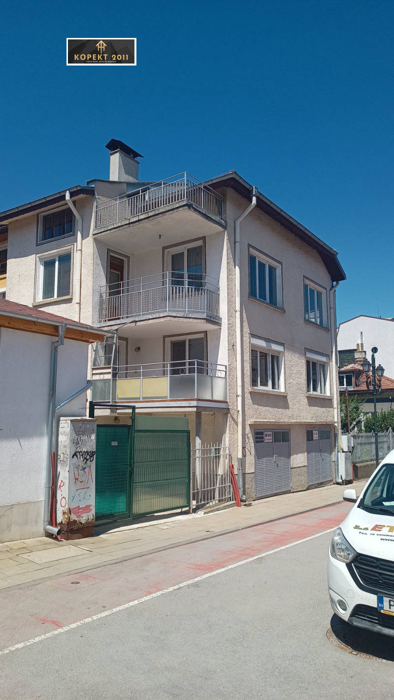 Продава КЪЩА, град Русе, Център • 340000 € • 44279890 1 — Holmes.bg Продава КЪЩА, град Русе, Център • 340000 € • 44279890 1