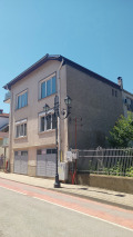 Продава КЪЩА, град Русе, Център • 340000 € • 44279890 2 — Holmes.bg Продава КЪЩА, град Русе, Център • 340000 € • 44279890 2