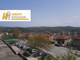 Продажба на четеристайни апартаменти в град Велико Търново - изображение 9 