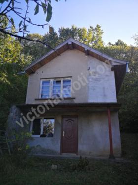 Продажба на имоти в с. Арбанаси, област Велико Търново - изображение 4 