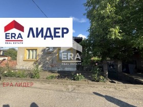 Продава Къща, гр. Мартен