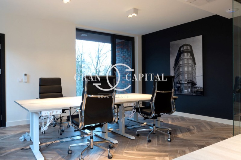 Продава ОФИС, град Варна, Център • 995000 € • 85966518 1 — Holmes.bg Продава ОФИС, град Варна, Център • 995000 € • 85966518 1