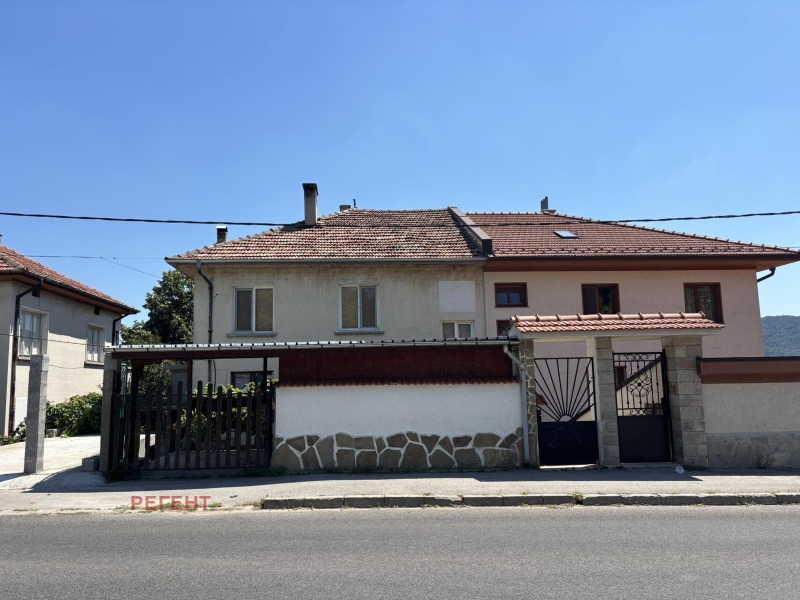 Продава КЪЩА, област Габрово, гр. Дряново • 138000 € • 54165838 1 — Holmes.bg Продава КЪЩА, област Габрово, гр. Дряново • 138000 € • 54165838 1