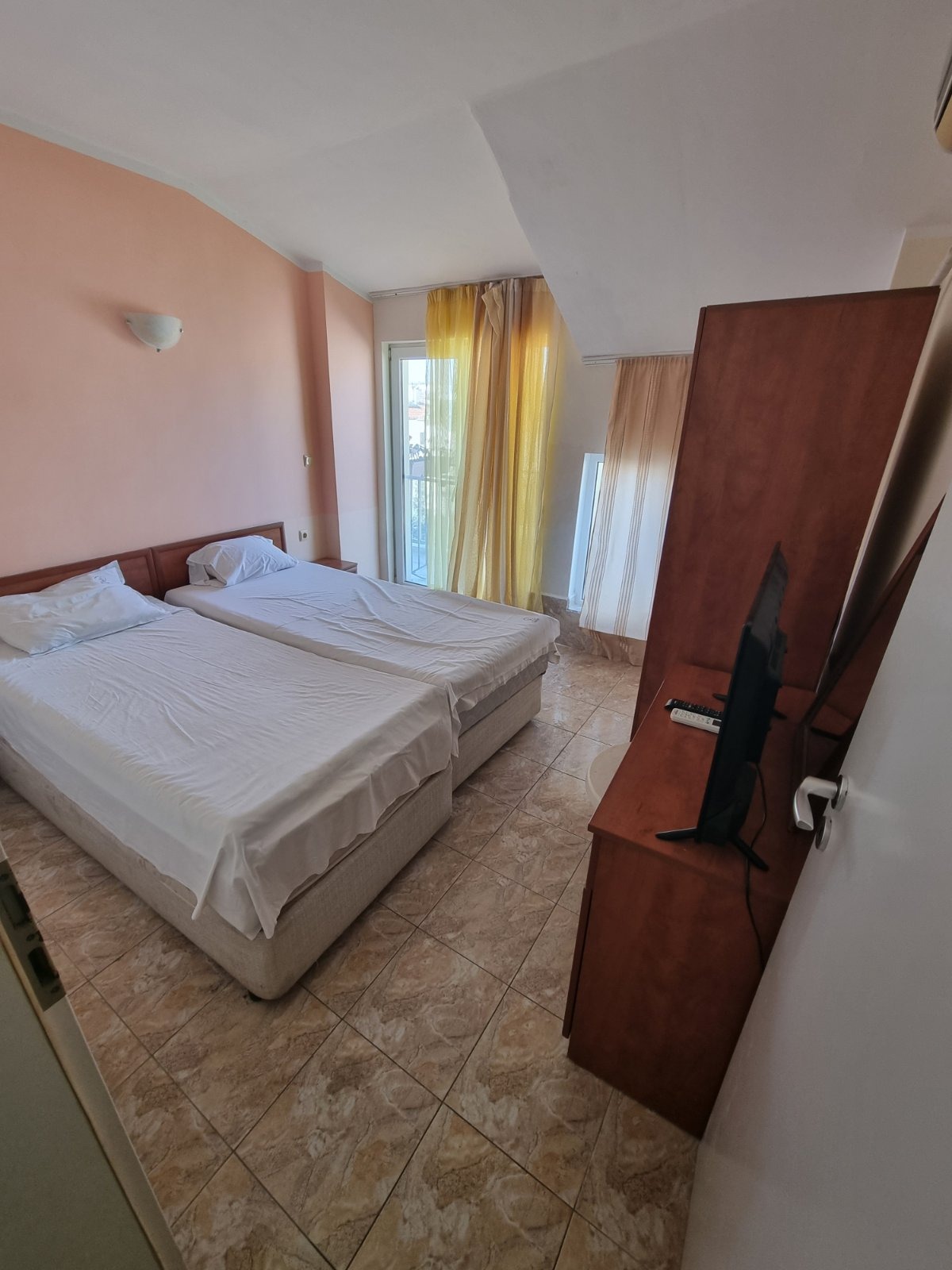 Продава 1-стаен област Бургас , к.к. Слънчев бряг , 27 кв.м | 80764932 — Imoti.com Продава 1-стаен област Бургас , к.к. Слънчев бряг , 27 кв.м | 80764932