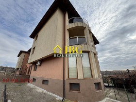 Продава Къща, с. Кошарица