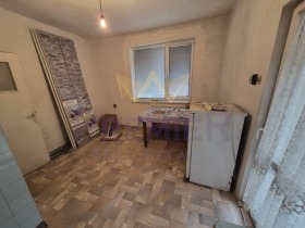 Продава 4-стаен, град Пловдив
