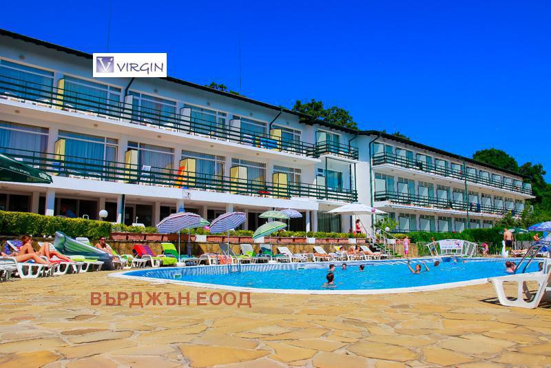 Продава  Хотел град Варна , к.к. Златни пясъци , 8000 кв.м | 95508980