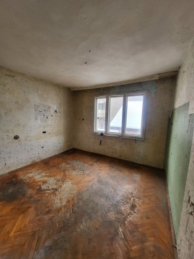 Обява Продава 3-СТАЕН,град Плевен, Идеален център>