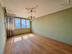 Продава 4-стаен, град Варна