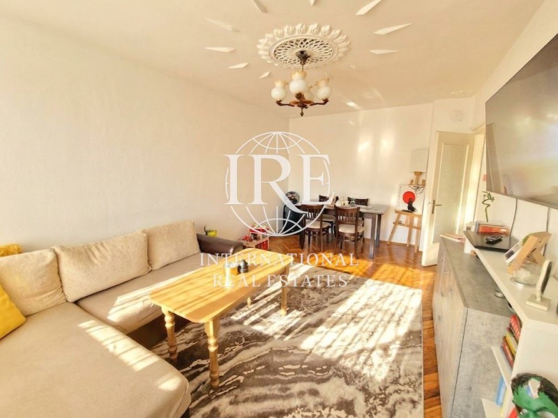 Продава 4-СТАЕН, град Добрич, Добротица - Варненска • 102258 € / 199999.26 лв. • 37040050 1 — Holmes.bg Продава 4-СТАЕН, град Добрич, Добротица - Варненска • 102258 € / 199999.26 лв. • 37040050 1