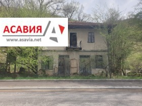 Продажба на имоти в с. Рибарица, област Ловеч - изображение 3 