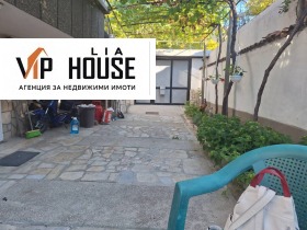 Обява Продава КЪЩА,град Пазарджик, Център