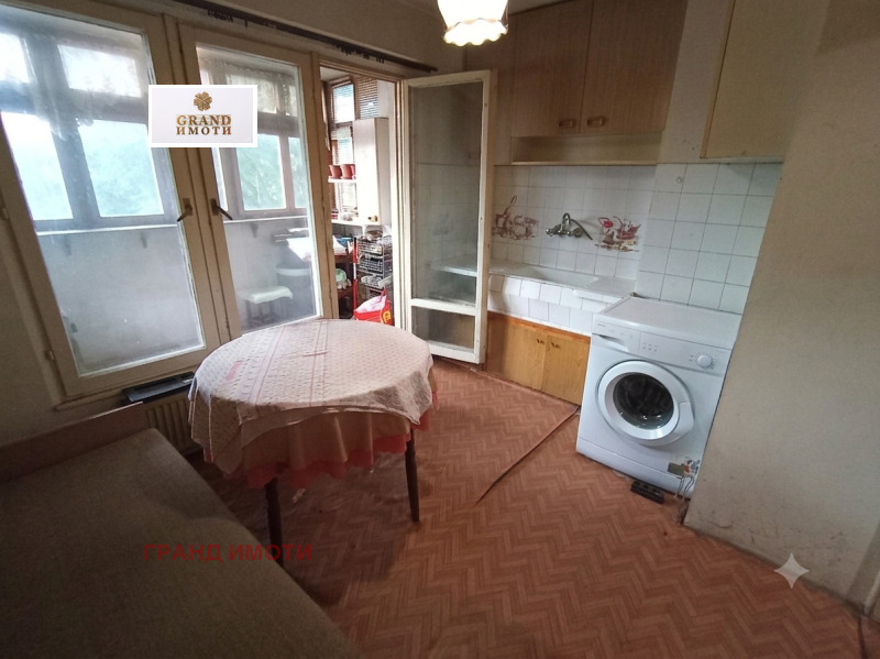 Продава 2-СТАЕН, град Русе, Родина 1 • 77900 € / 152359.16 лв. • 35635850 1 — Holmes.bg Продава 2-СТАЕН, град Русе, Родина 1 • 77900 € / 152359.16 лв. • 35635850 1