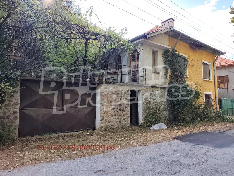 Продава КЪЩА, област София, с. Лопян • 80000 € • 33131928 1 — Holmes.bg Продава КЪЩА, област София, с. Лопян • 80000 € • 33131928 1