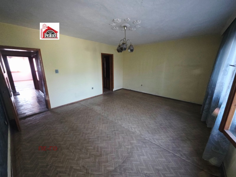 Продава 3-СТАЕН, град Пазарджик, Център • 112000 € • 41026521 1 — Holmes.bg Продава 3-СТАЕН, град Пазарджик, Център • 112000 € • 41026521 1