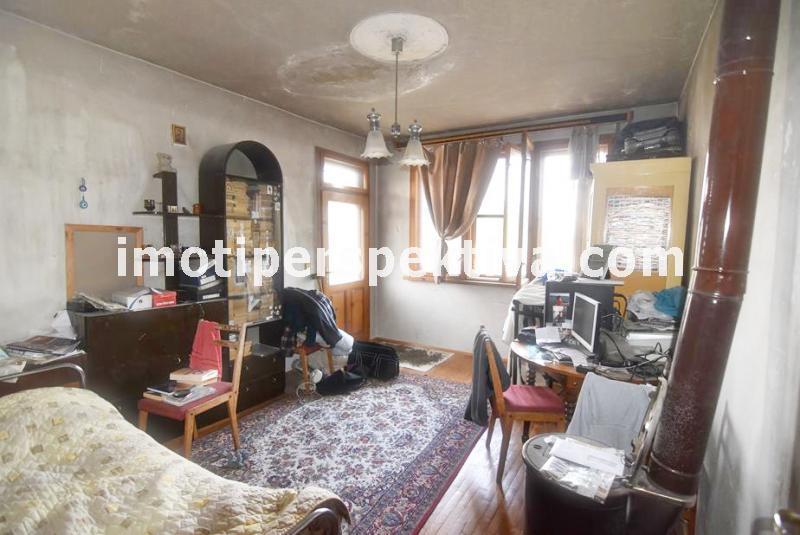 Продава  Етаж от къща, град Пловдив, Христо Смирненски • 92 990 EUR • ID 37393797 — holmes.bg - [1] 
