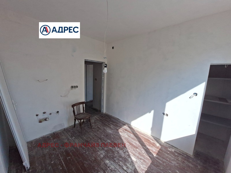 Продава 1-СТАЕН, област Плевен, гр. Долна Митрополия • 42000 € • 92799966 1 — Holmes.bg Продава 1-СТАЕН, област Плевен, гр. Долна Митрополия • 42000 € • 92799966 1