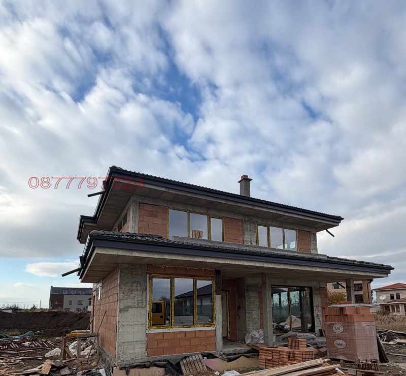 Продава КЪЩА, област София, гр. Божурище • 365000 € • 85964201 1 — Holmes.bg Продава КЪЩА, област София, гр. Божурище • 365000 € • 85964201 1